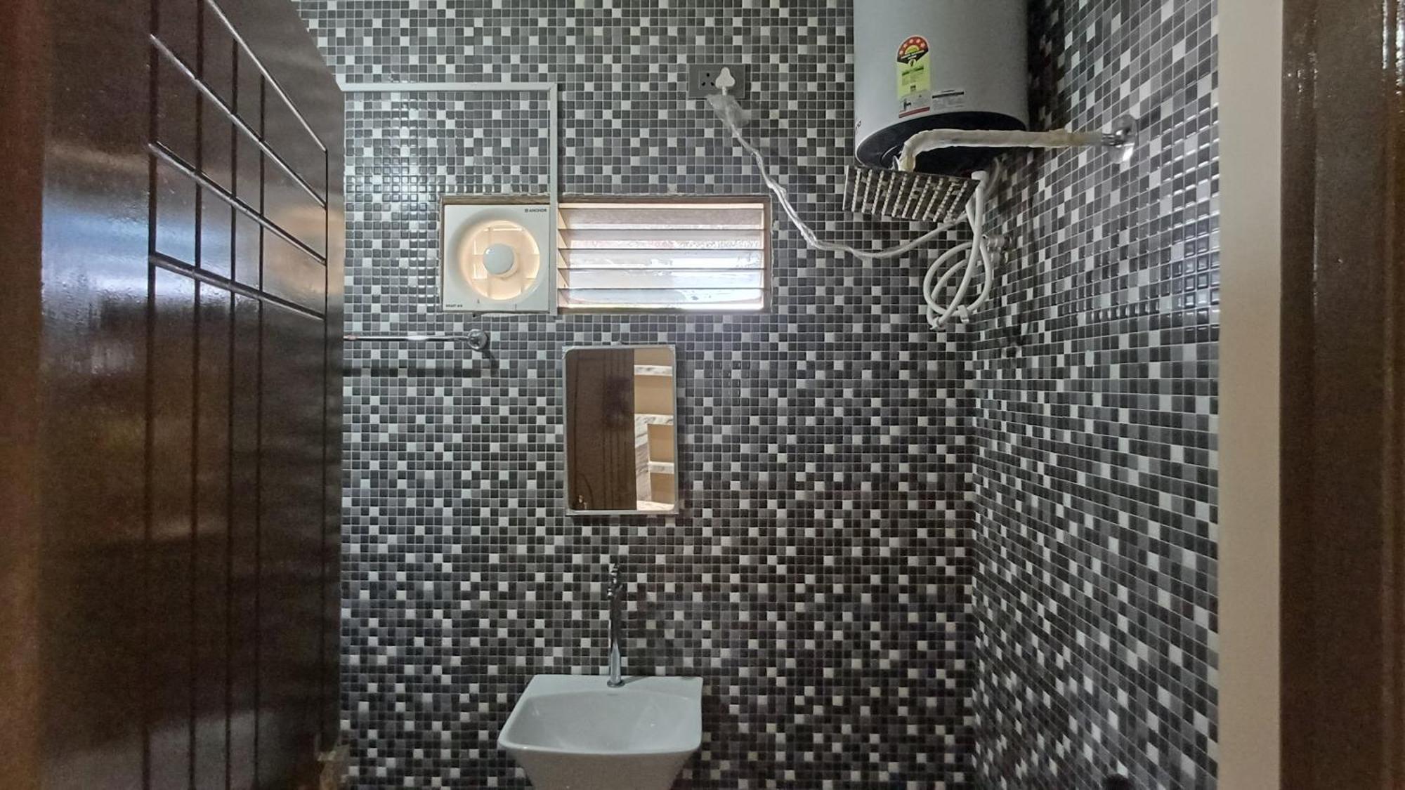 Shi'S Thulasi 2Bhk In Coimbatore Near To Karpagam College, Palakkad Highway, Rathinam College And More Luaran gambar